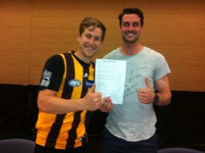 151002_Dan_Martin_Sign_Up